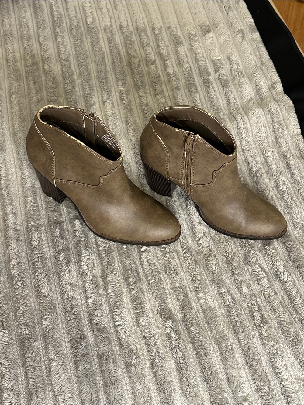 XOXO Taupe Ankle Booties with Stacked Heel